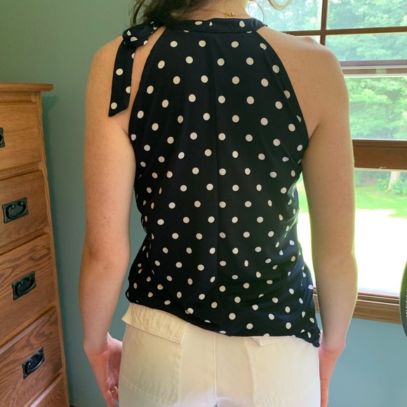 Banana Republic women’s polkadot summer top with neck tie. Size extra small. - Picture 2 of 6
